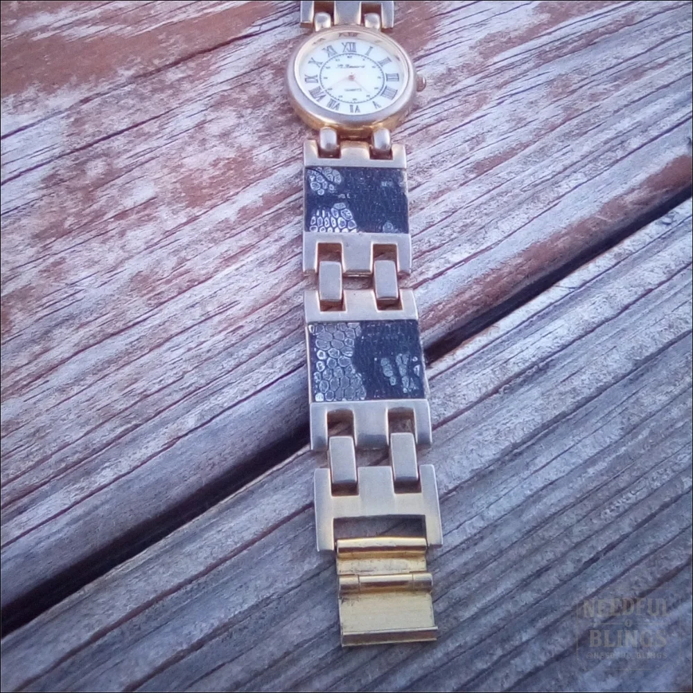 Vintage St. Bernard Silver-Tone Roman Dial Bracelet Watch